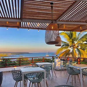 Hotel La Isla